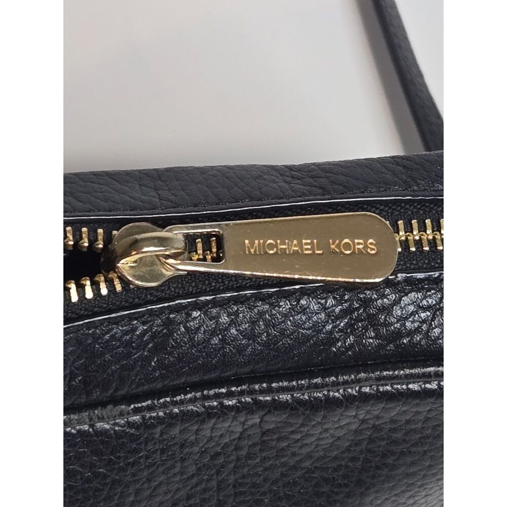 Michael Kors Fulton Crossbody & Pouch Bundle | Black Pebbled Leather | Gold - Picture 10 of 16